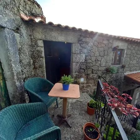 Casa Da Ti Maria Pereira Monsanto